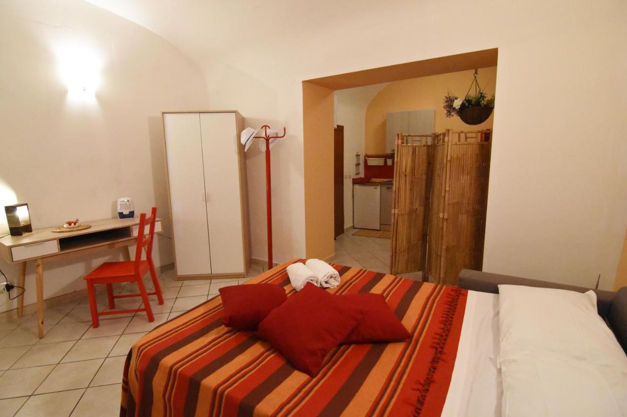 Pretty Loft Apartment เนเปิลส์ ภายนอก รูปภาพ